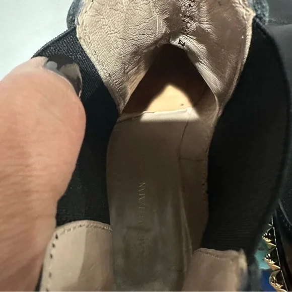 Stuart Weitzman Black Leather Gold Detail on Heels Bootie Size 40 - Picture 13 of 16